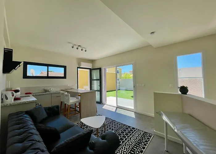 Souplex Jardin Proche Autoroute, Plages Et Attractions, Wifi - Tv, Calme * Bessan